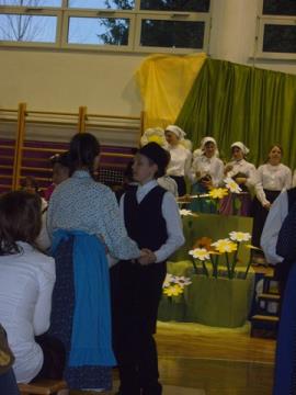 Prireditev ob materinskem dnevu 5